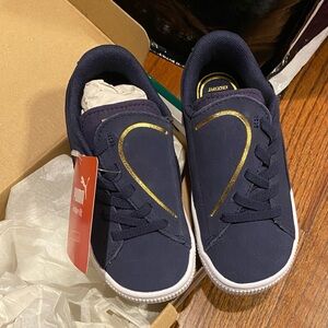Puma suede crush AC inf sneakers. Peacoat blue + gold accents. Toddler sz 9c NIB